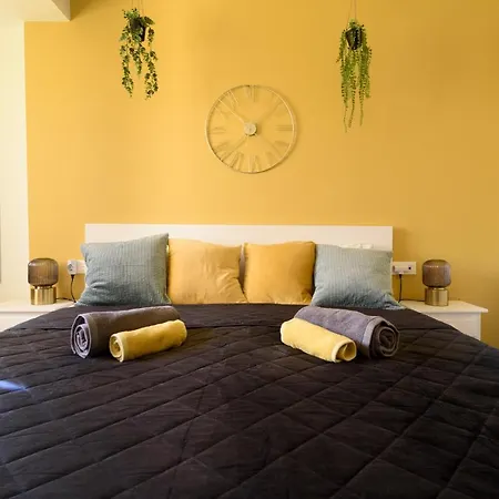 Διαμέρισμα Cozy In The Center